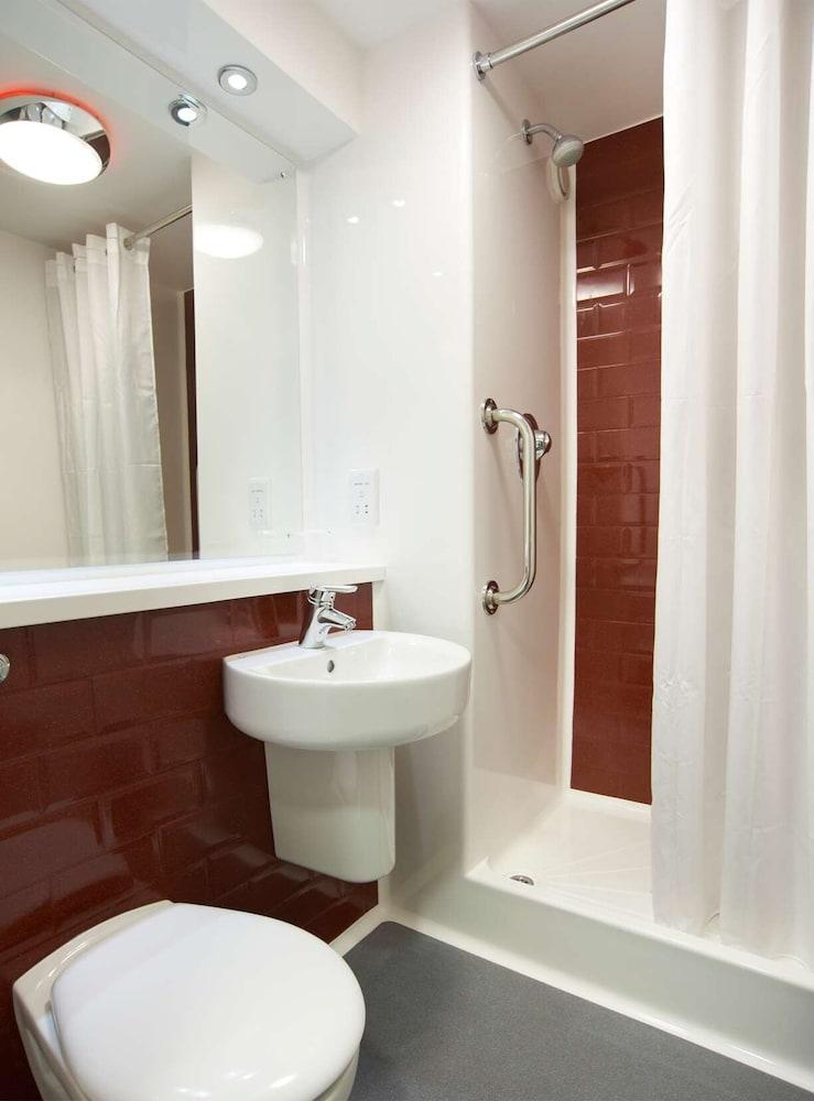 Travelodge Edinburgh Central Waterloo Place Εξωτερικό φωτογραφία