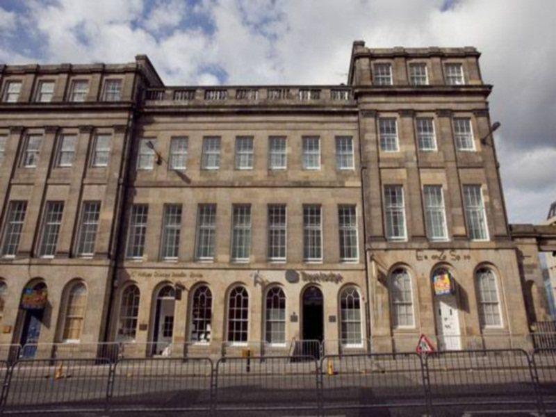 Travelodge Edinburgh Central Waterloo Place Εξωτερικό φωτογραφία