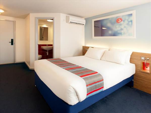Travelodge Edinburgh Central Waterloo Place Εξωτερικό φωτογραφία