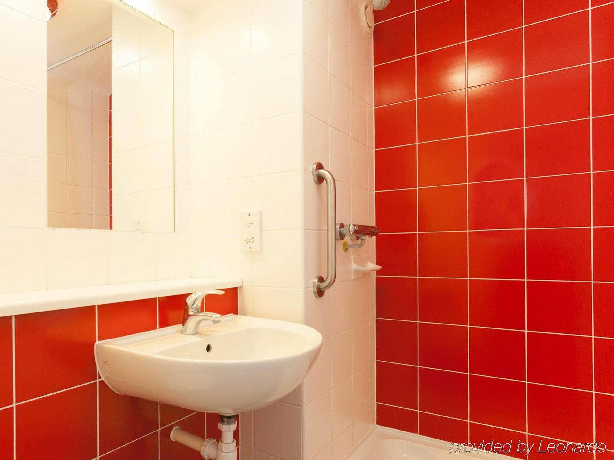 Travelodge Edinburgh Central Waterloo Place Εξωτερικό φωτογραφία