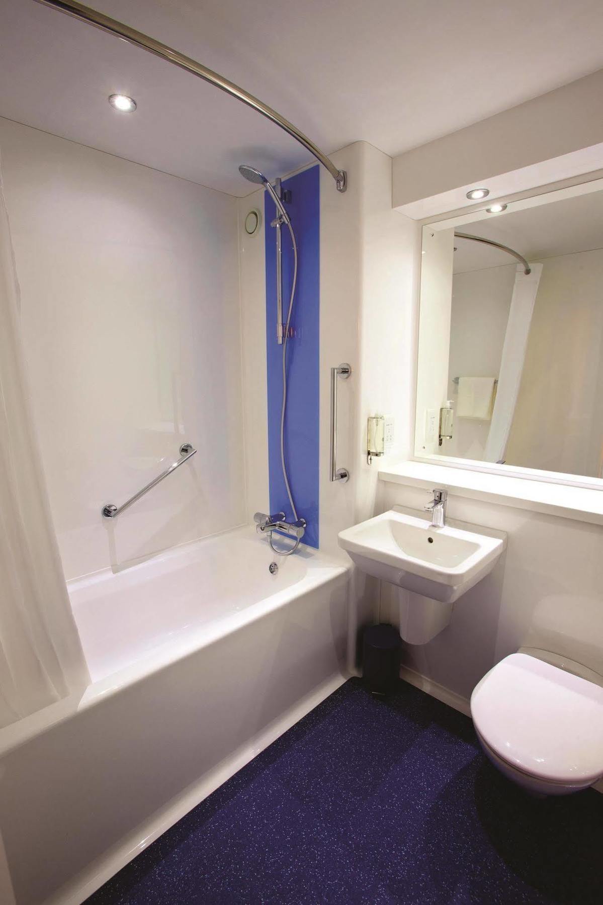 Travelodge Edinburgh Central Waterloo Place Εξωτερικό φωτογραφία